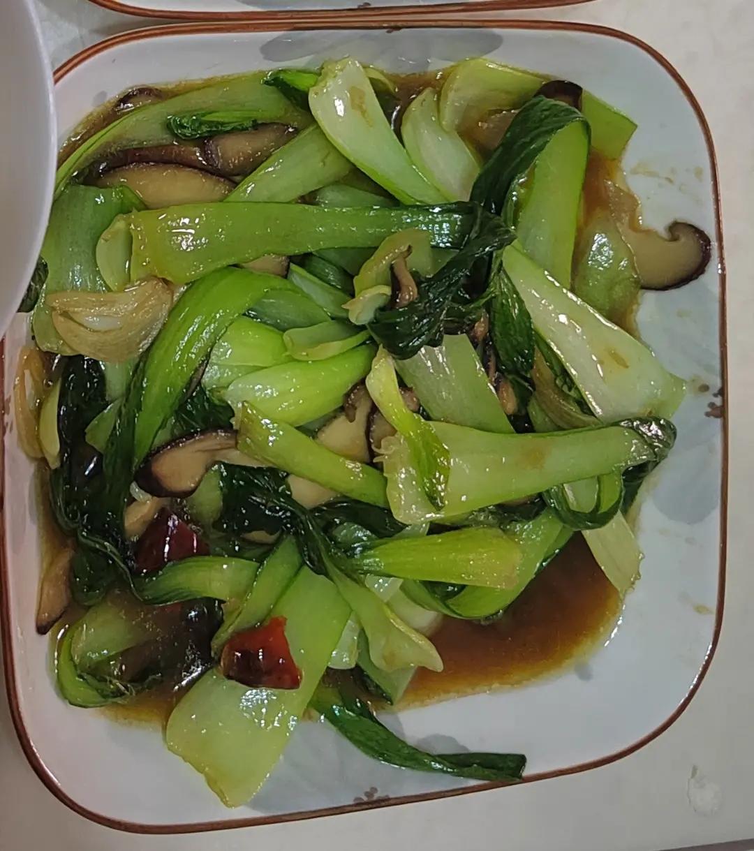 青菜烧香菇