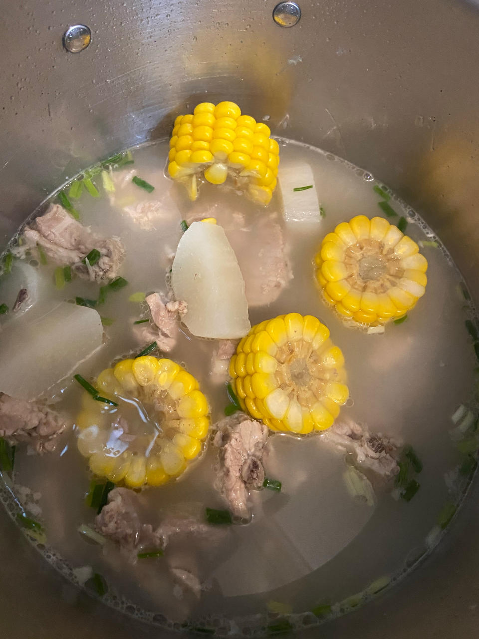 排骨玉米汤