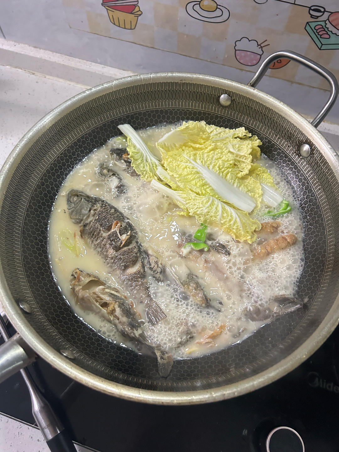 奶白鲫鱼豆腐汤|一条鱼最后的温柔