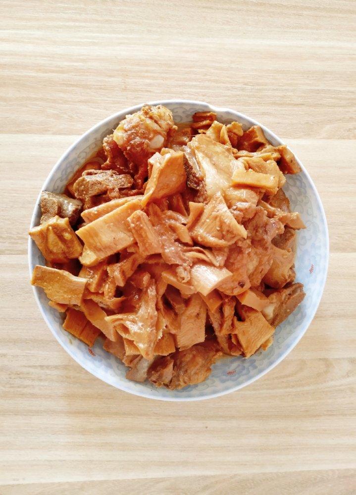 笋干烧排骨