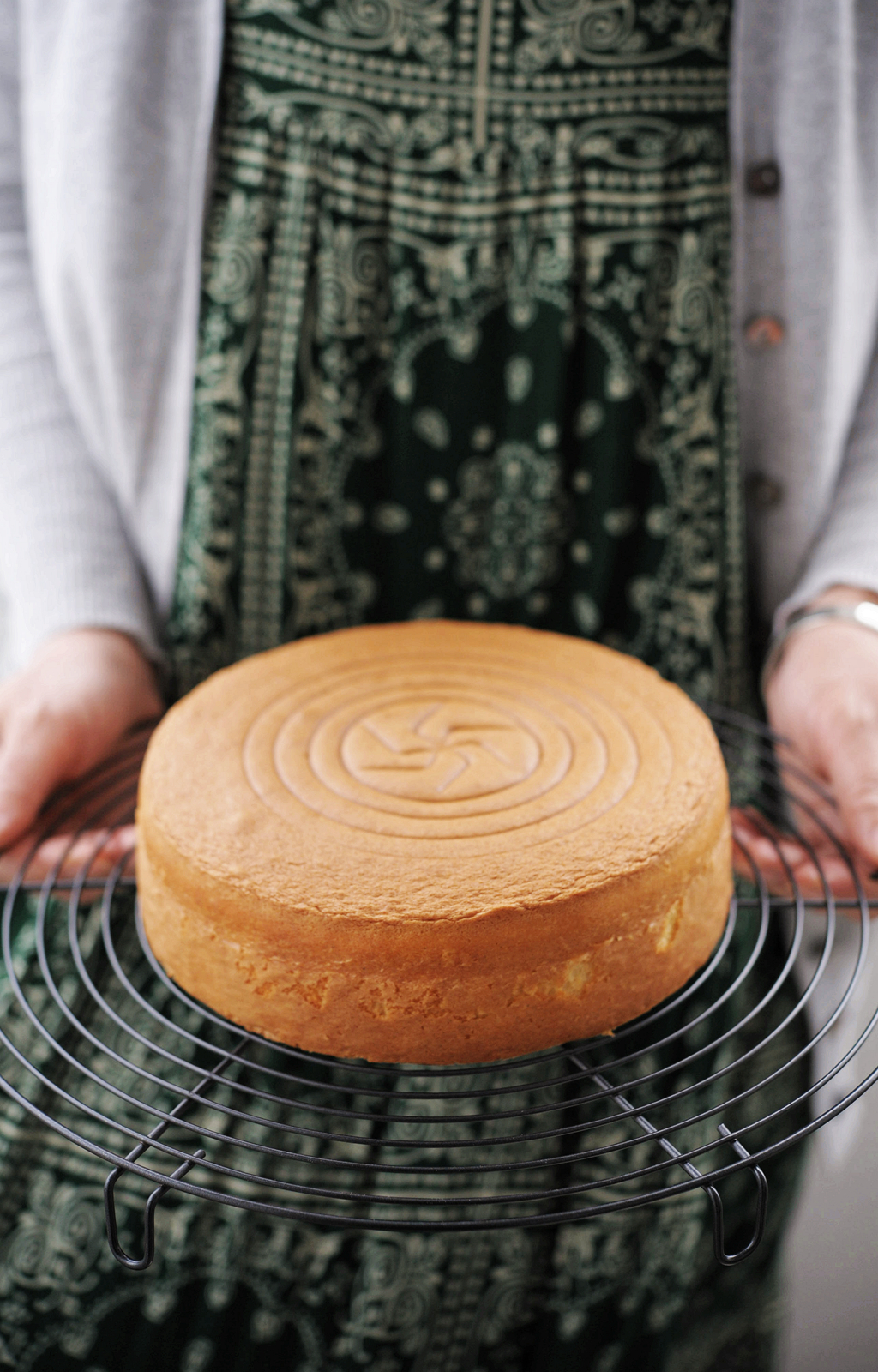 小嶋老师的海绵蛋糕