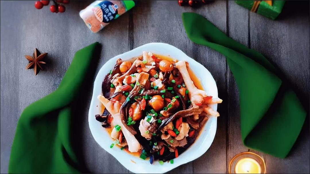 板栗鹿茸菇蒸鸡