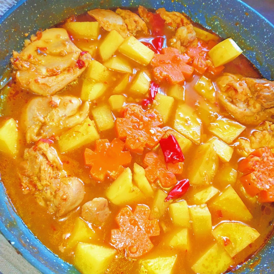 暖胃下饭的辣炖鸡腿