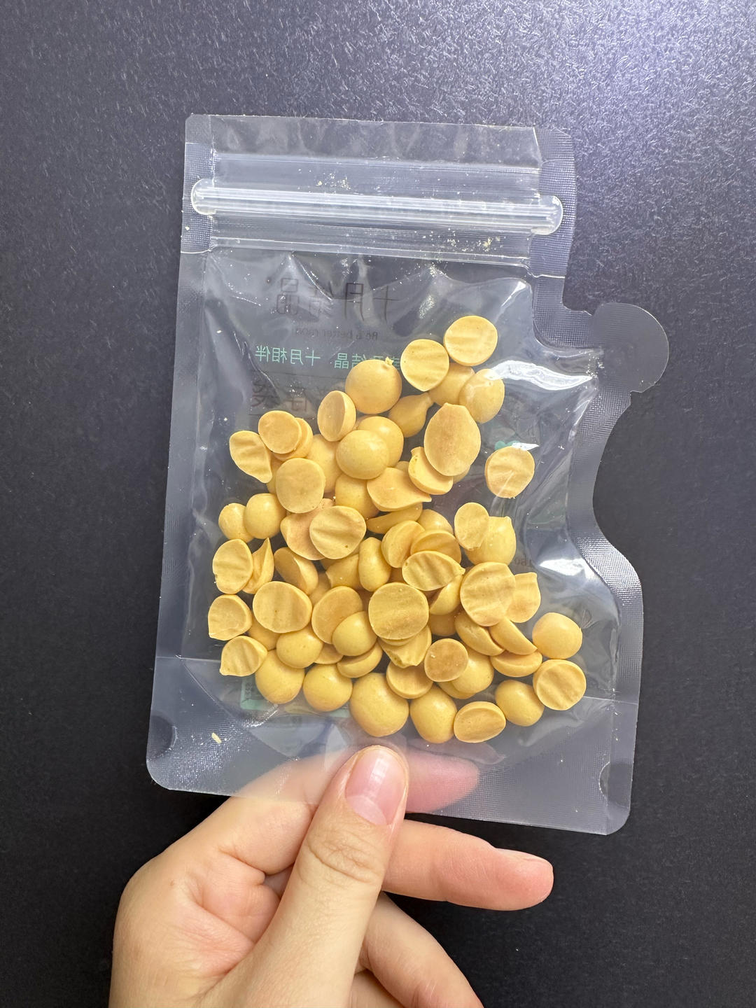 入口即化的无添加蛋黄溶豆