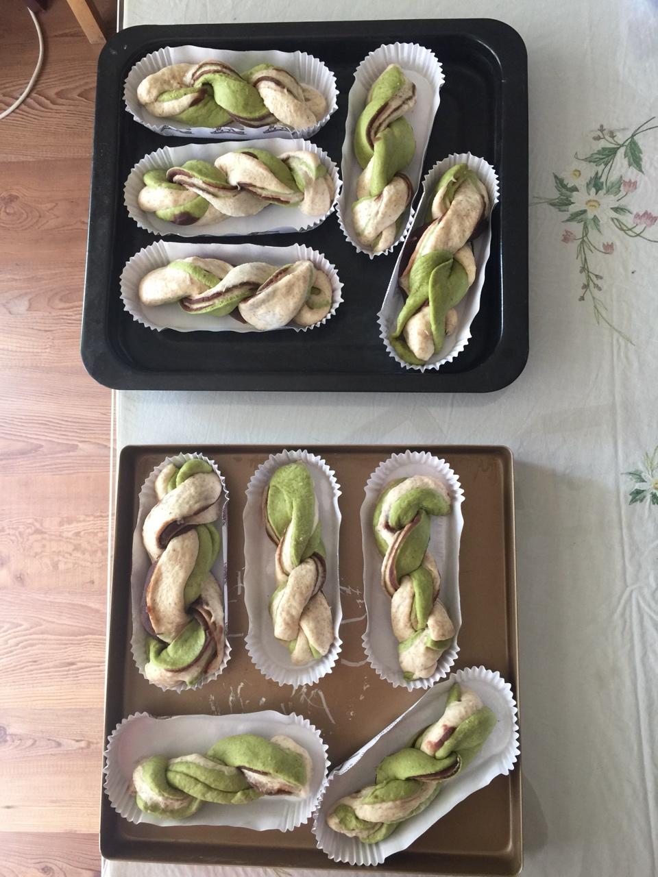 100个easy-to-make菜谱26 | 抹茶&红豆扭结面包