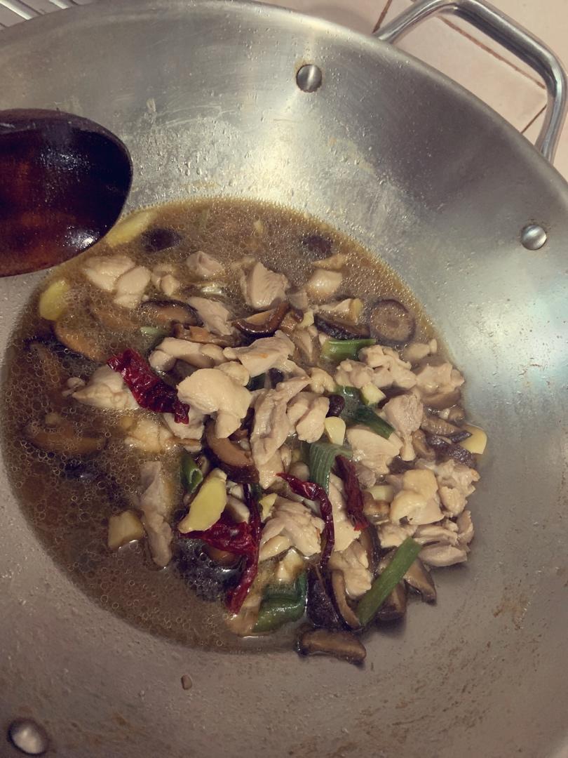 比饭店好吃很多倍的黄焖鸡