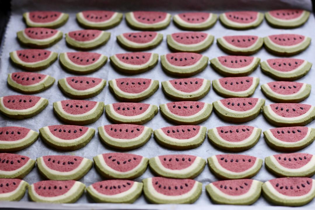 秒得小朋友欢心的西瓜饼干