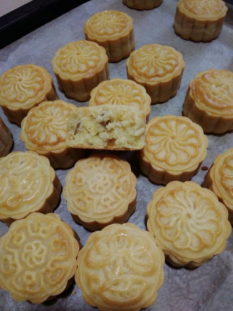 芒果椰蓉月饼
