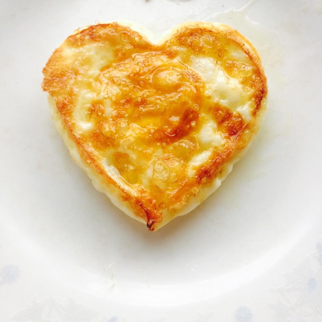 缱绻花未央做的爱心煎蛋