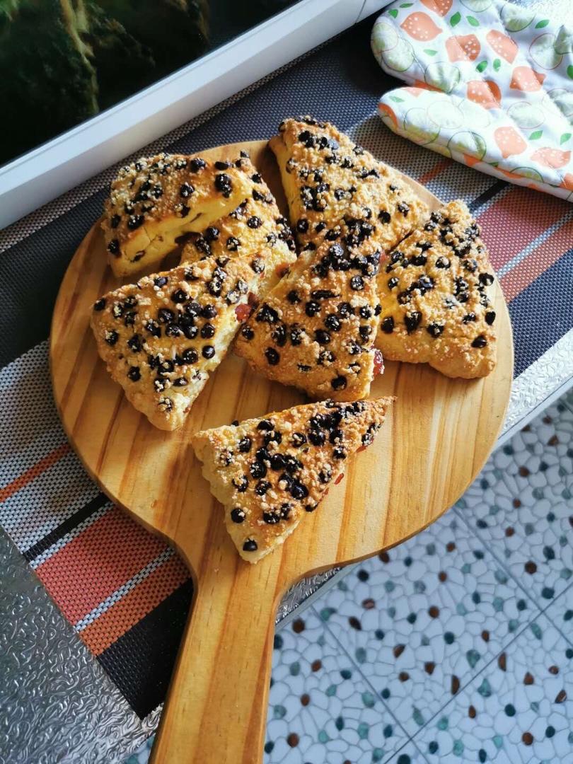 满屋飘香，口口都是满足——酥松香甜的蔓越莓蜜豆司康