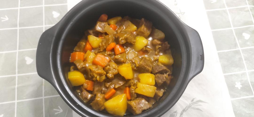 咖喱牛腩