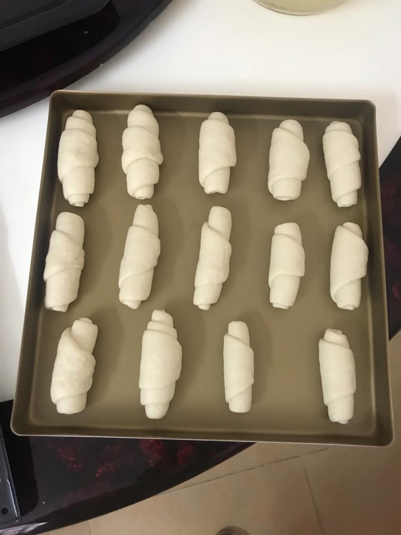 手揉小小牛角包🥐（牛奶面包配方）