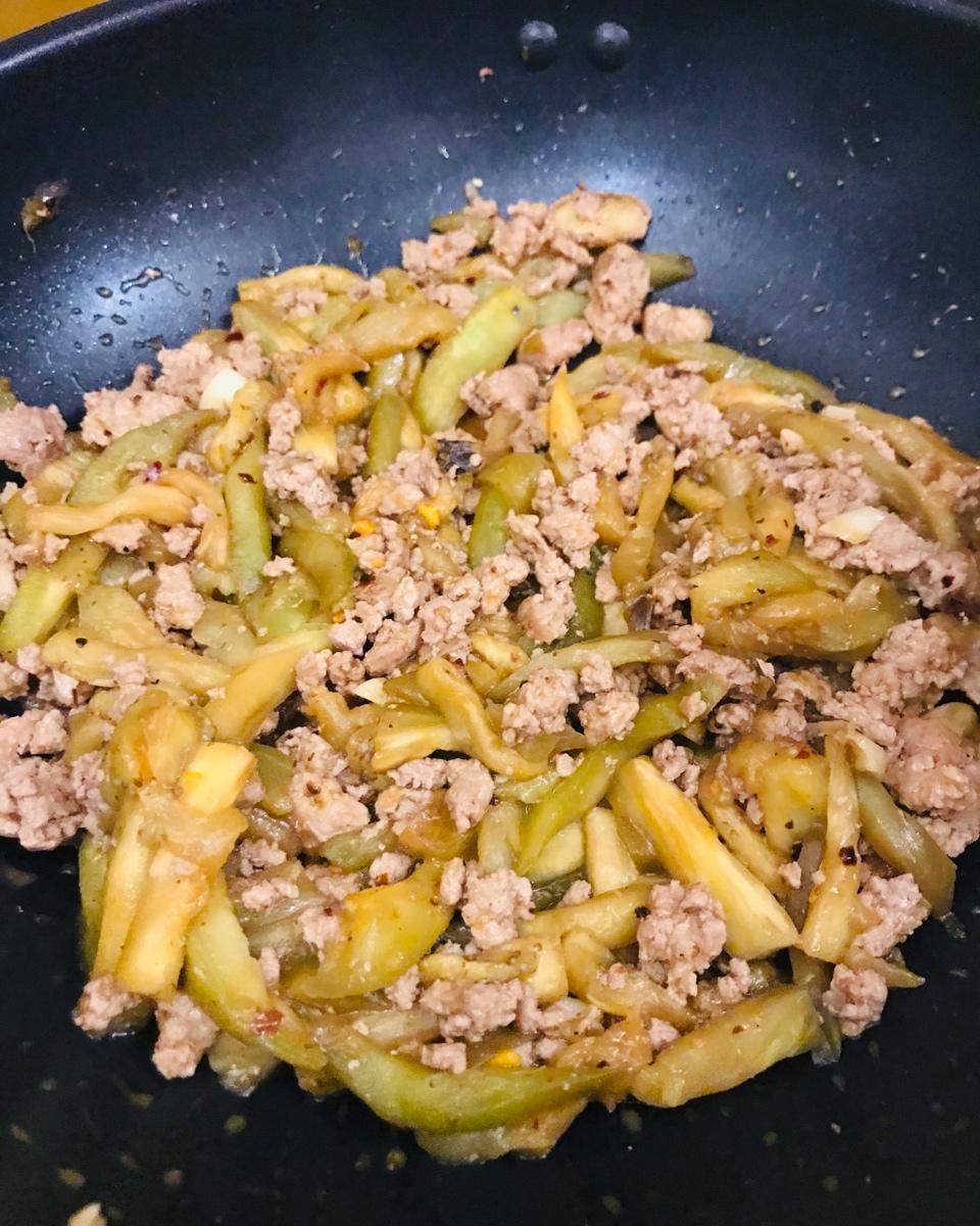 茄子不油炸的肉末茄子（好吃到💃💃👍👍）