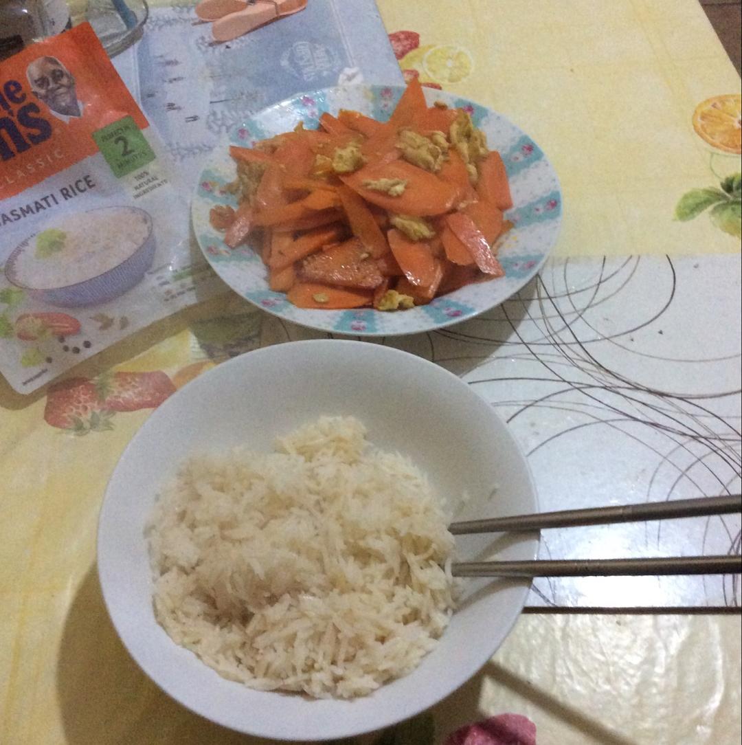 胡萝卜炒鸡蛋