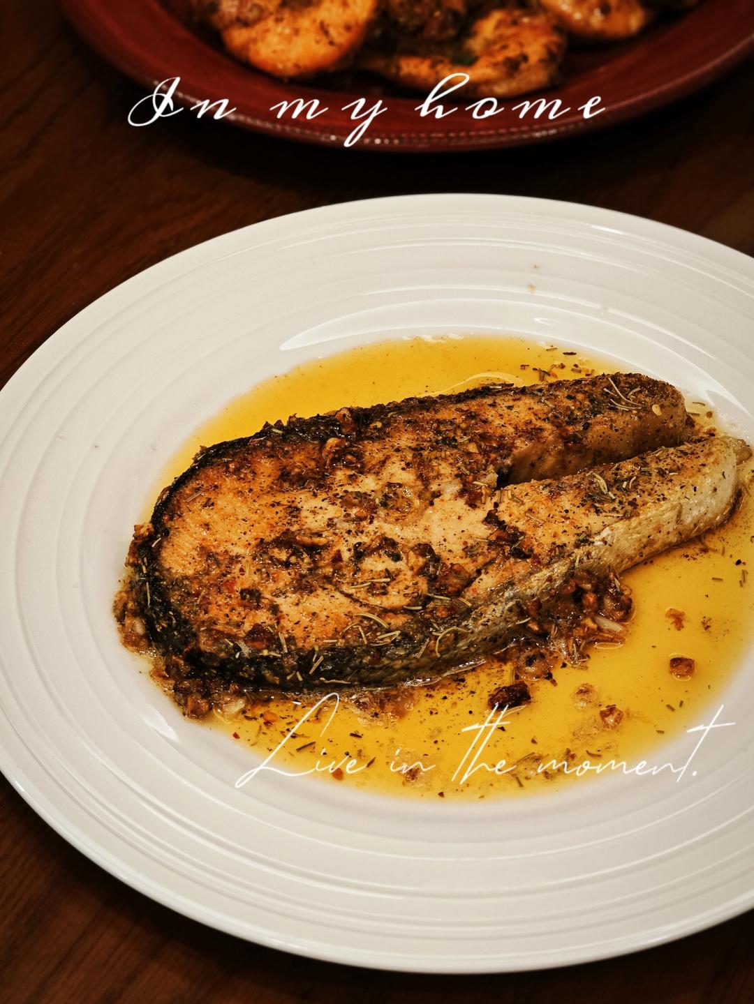 柠檬香煎三文鱼