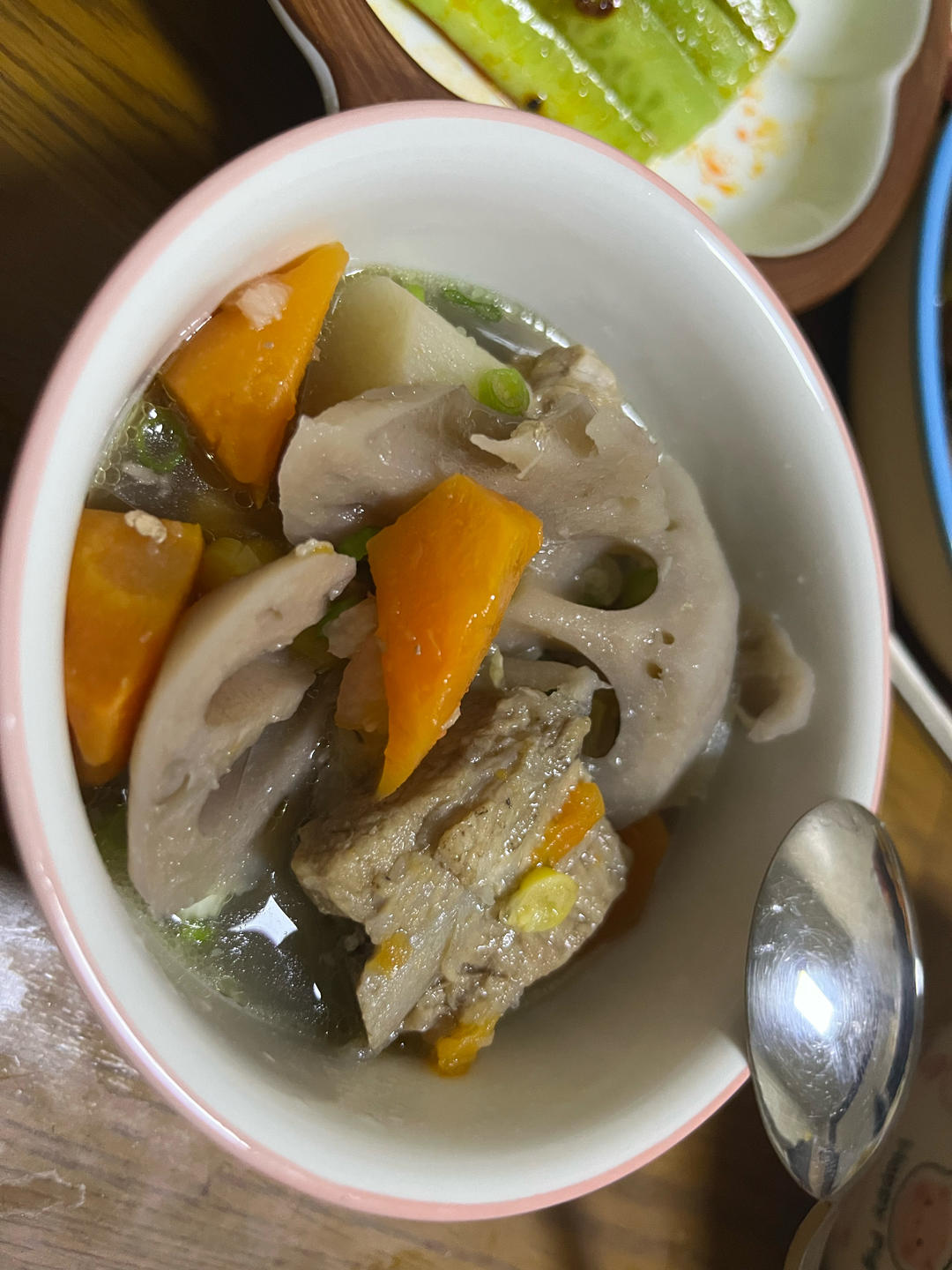 排骨莲藕汤