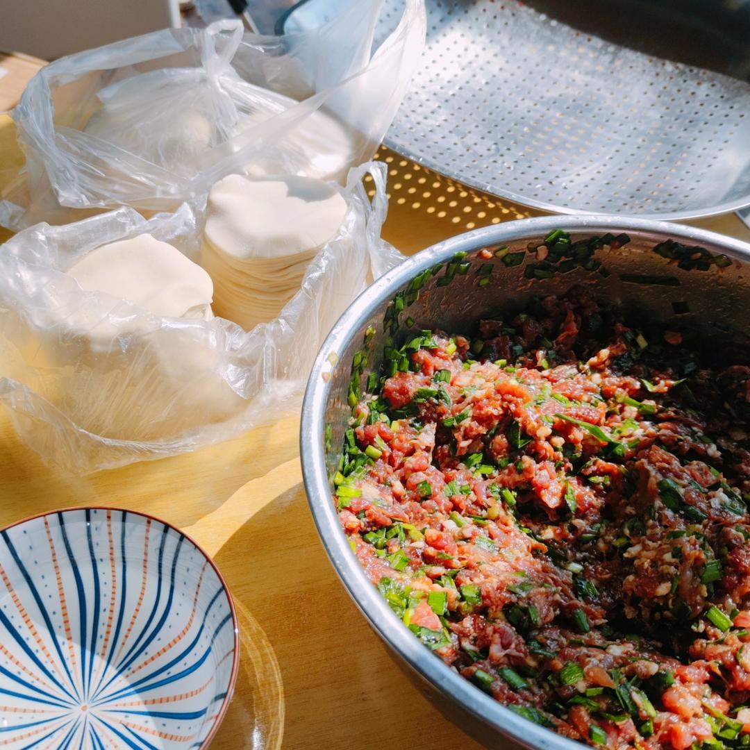 韭菜猪肉饺子(最简单最好吃又最多汁的饺子)