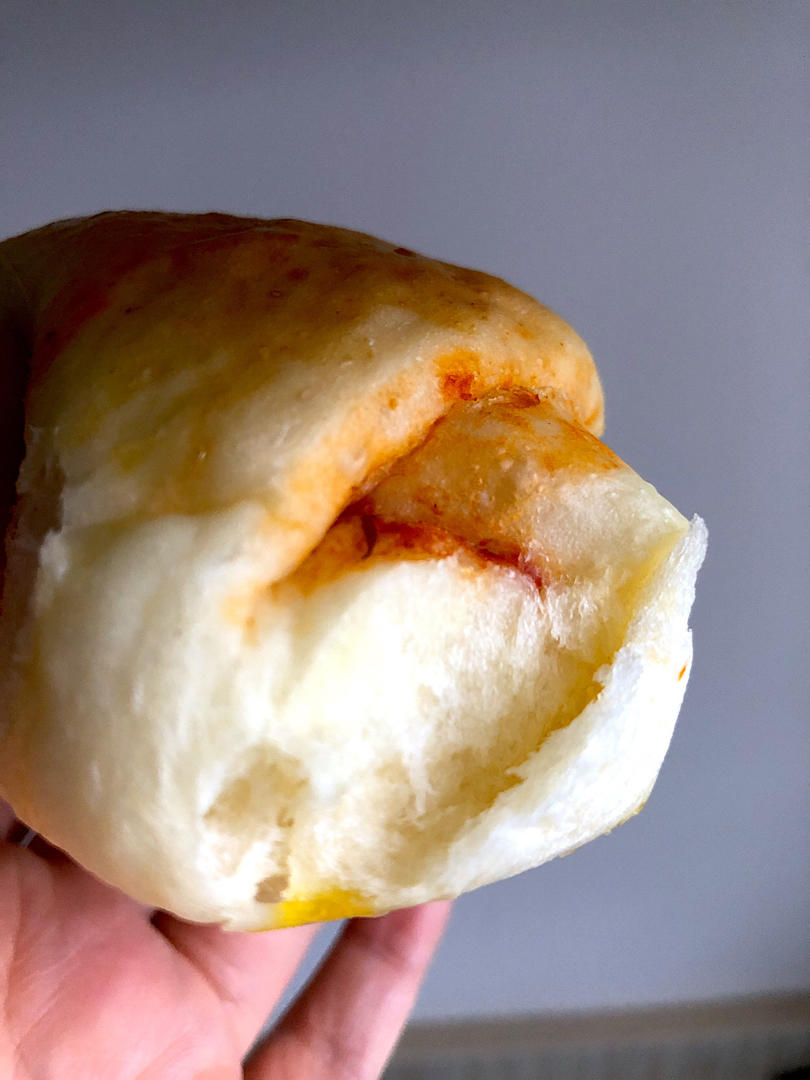 又香又软又拉丝，咬一口奶香十足！超治愈的淡奶油波兰种小餐包