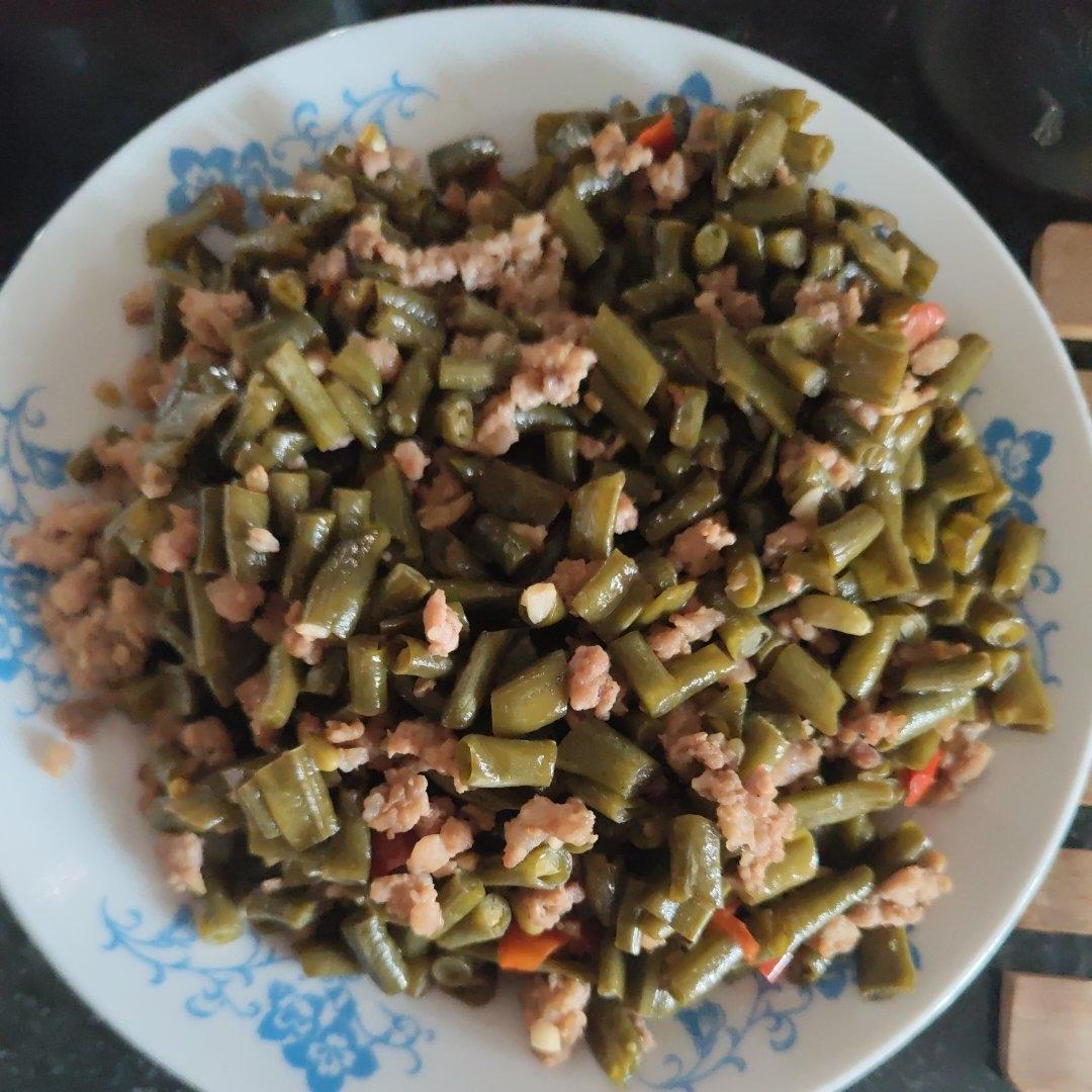 简单又下饭的酸豆角炒肉末