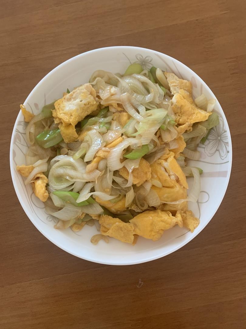 超下饭的大葱炒鸡蛋