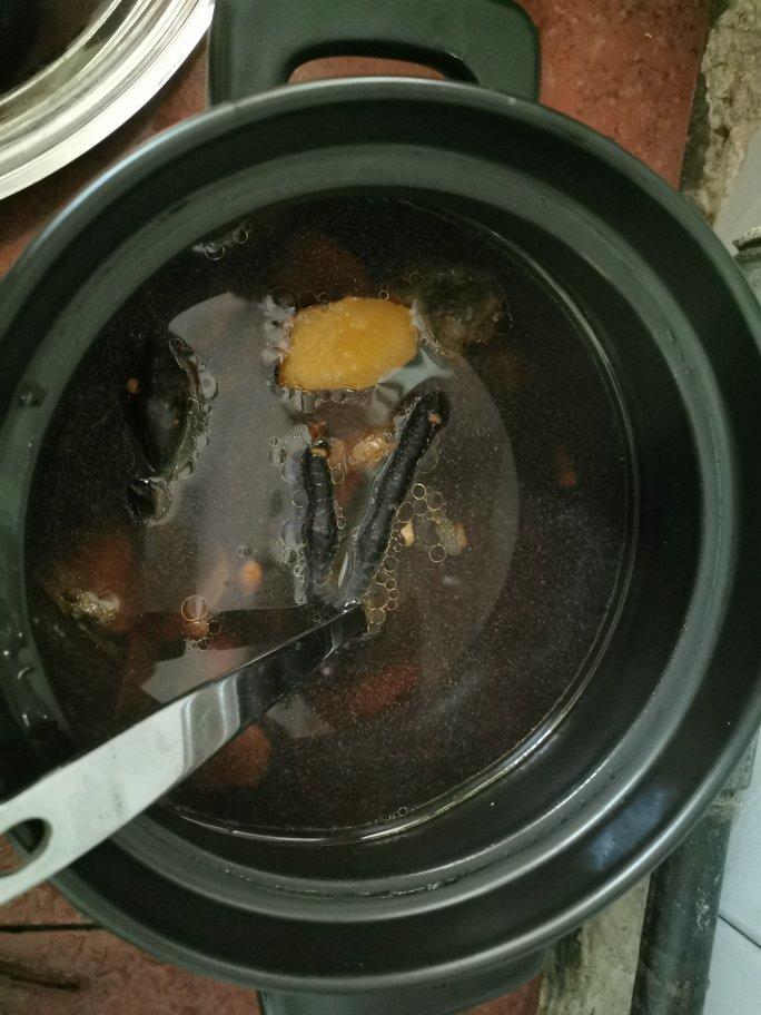 熬夜专用汤——乌鸡清汤