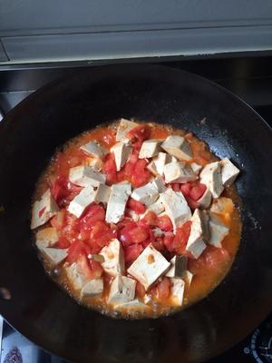 西红柿炒豆腐的做法 步骤3