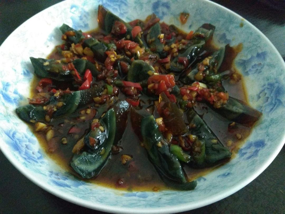 凉拌皮蛋