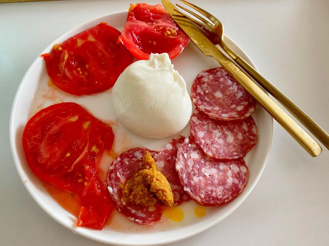 Burrata番茄沙拉