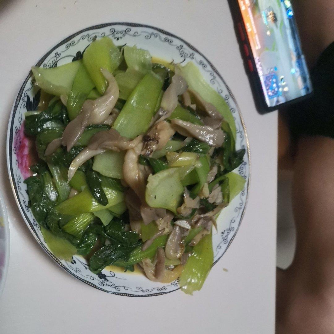 油菜苔炒蘑菇