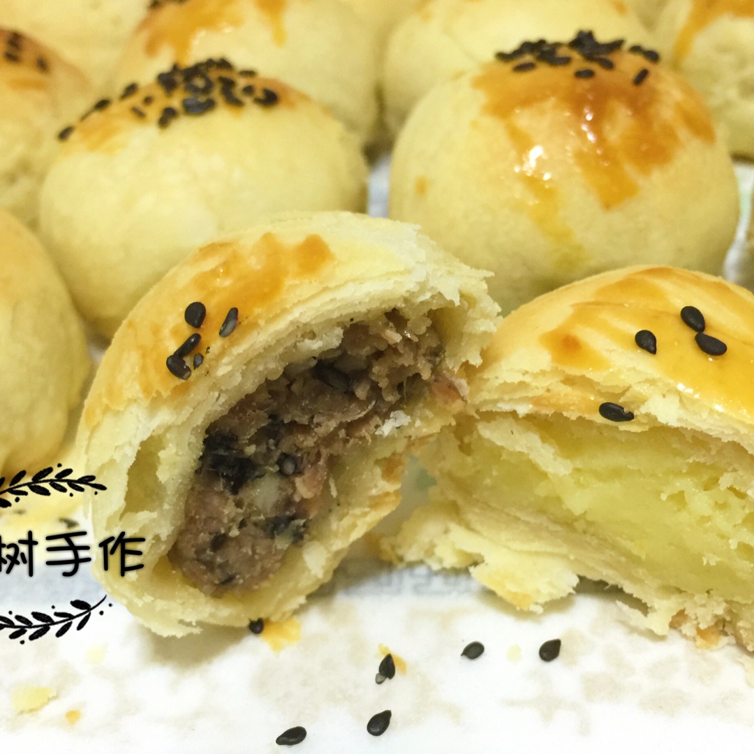 泳式鲜肉榨菜月饼
