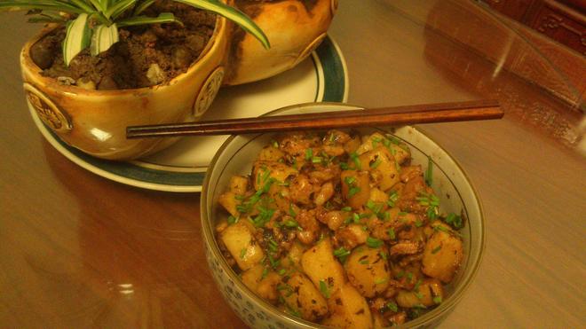 梅菜土豆烧肉的做法