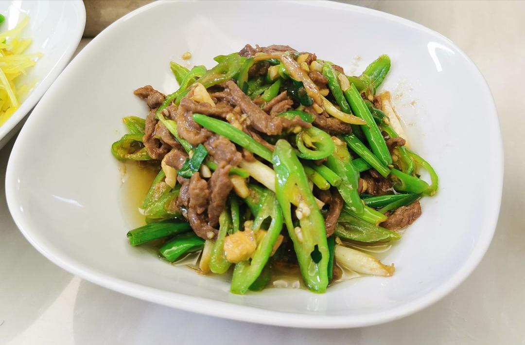 青椒炒肉丝