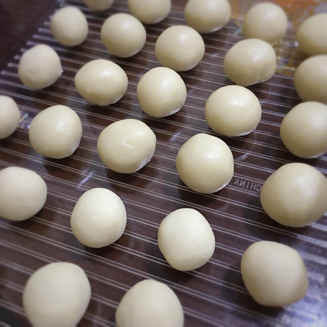 芝士肉松金沙酥