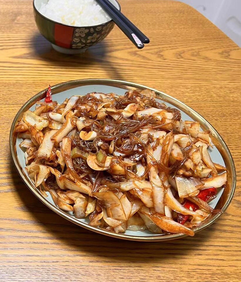 最近爱吃粉丝粉条～包菜炒粉丝