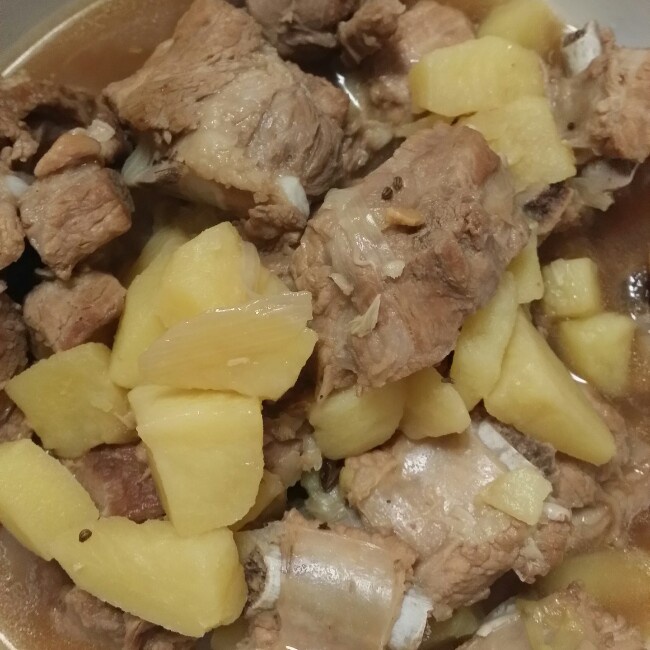 土豆炖排骨