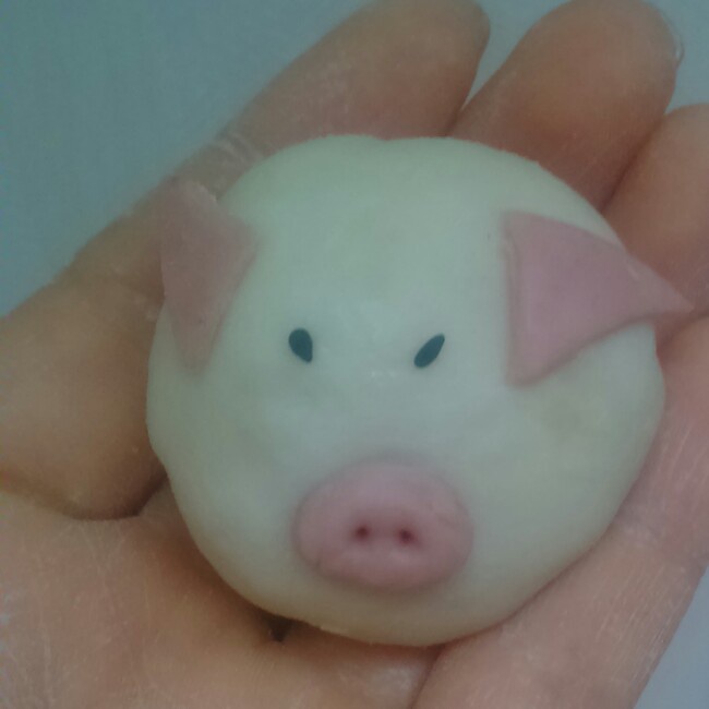 可爱的小猪豆沙包