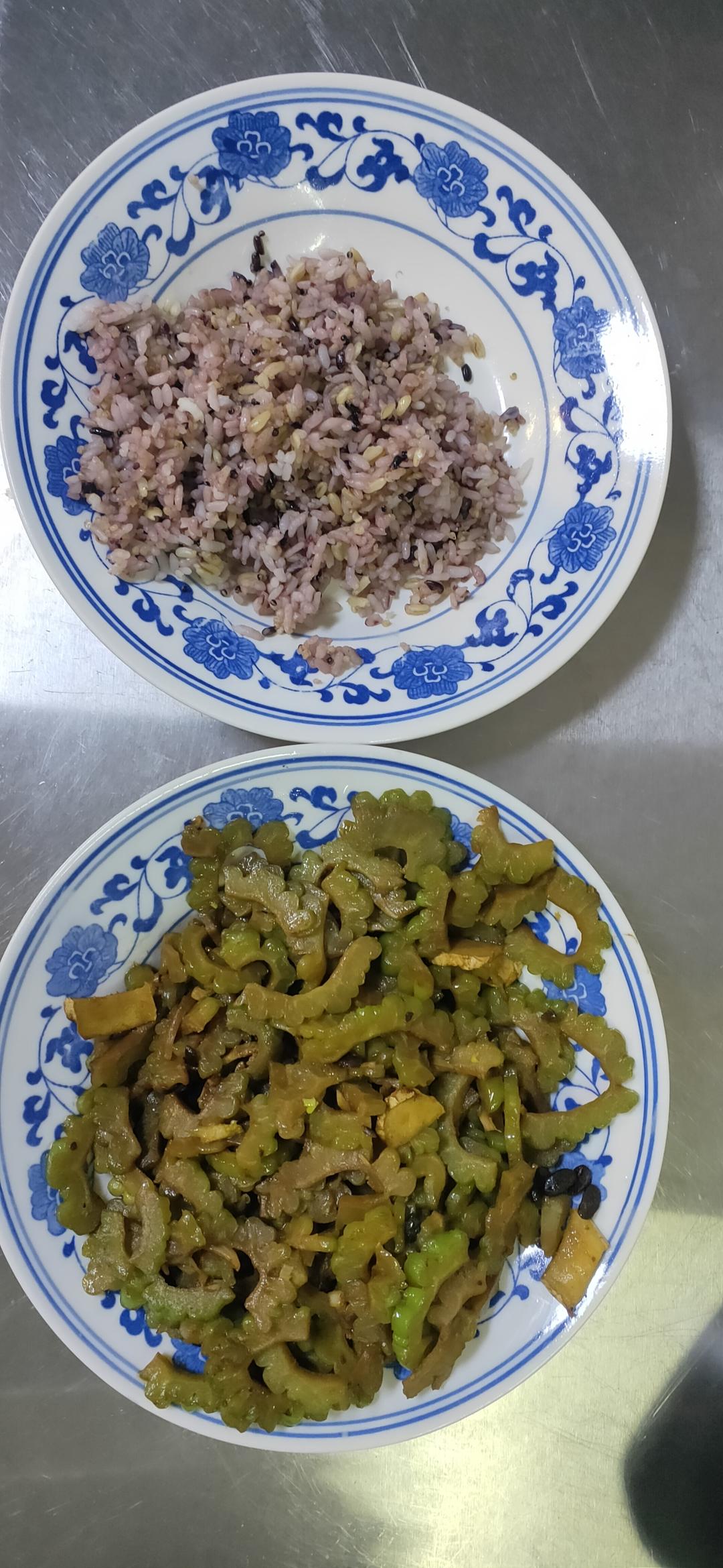 豆豉炒苦瓜