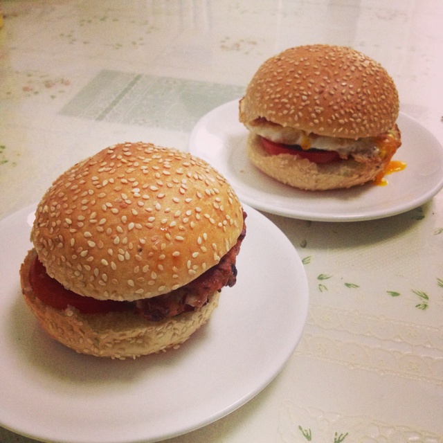 自制营养肉饼汉堡包