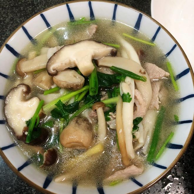 美味营养鲜杂菇汤的做法