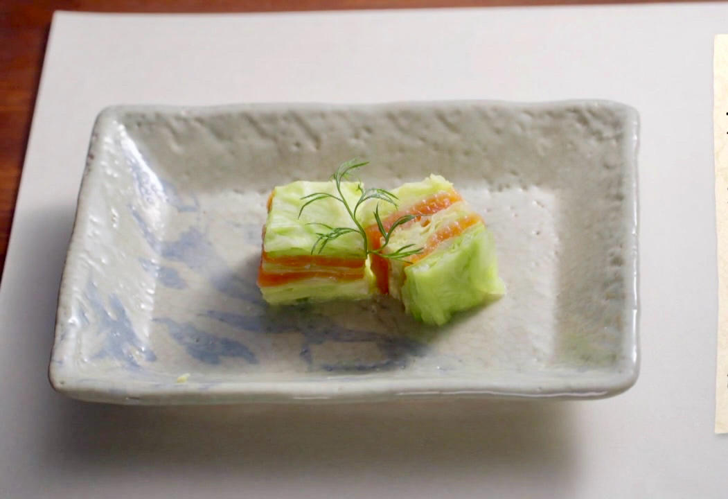 【婚活食堂】重渍熏鲑鱼卷心菜的做法