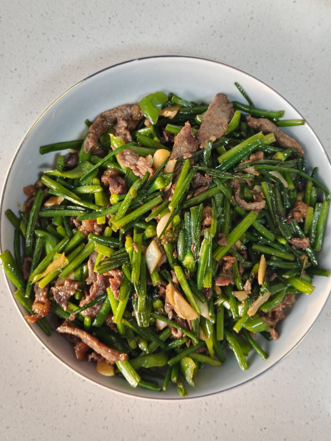 韭菜花炒肉