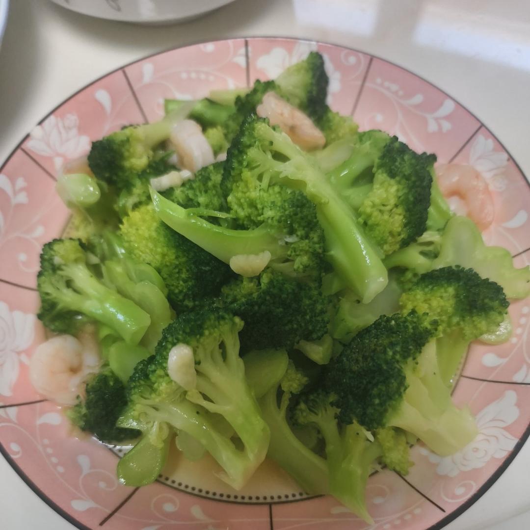 好吃到爆的耗油蒜蓉西兰花(从不修图，喜欢请关注)
