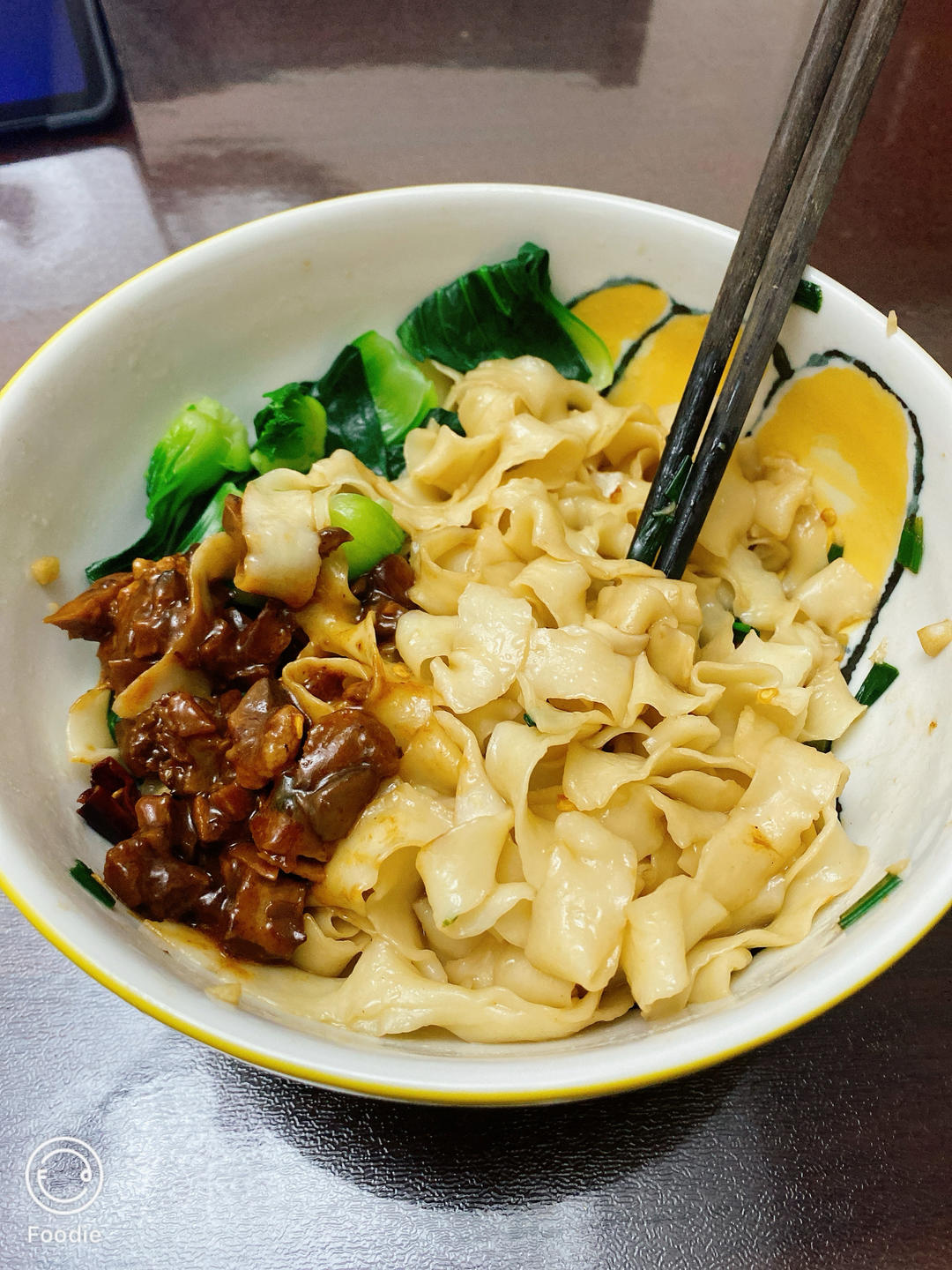 口感筋道的油泼手擀面（油泼面）