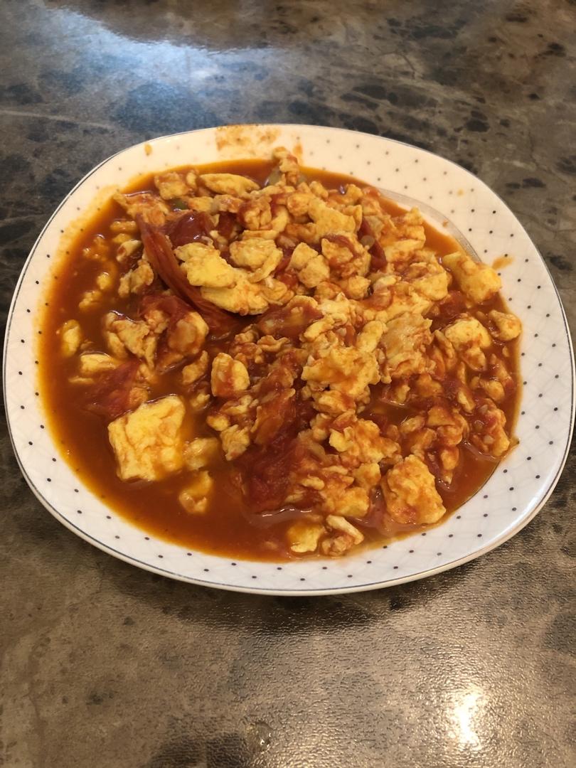 番茄炒鸡蛋（超浓的番茄味）