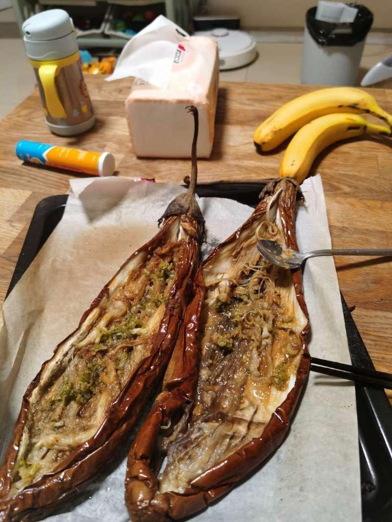 CC招牌菜销魂烤茄子，百吃不厌！