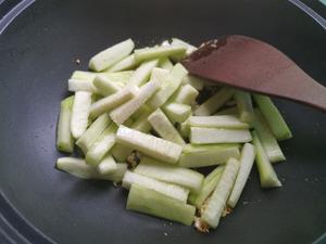 教你在家做丝瓜最好吃的做法，简单又营养，想不好吃都难的做法 步骤7