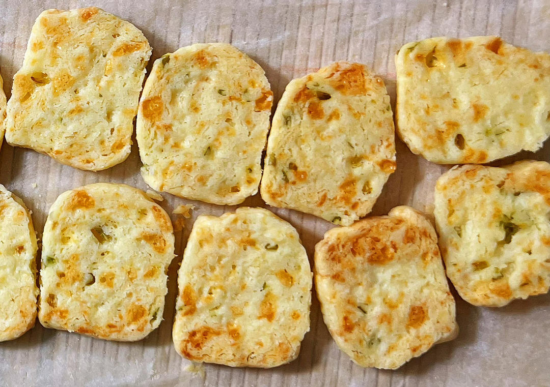 ㊙️简单易做–咸香酥脆–香葱芝士曲奇饼干