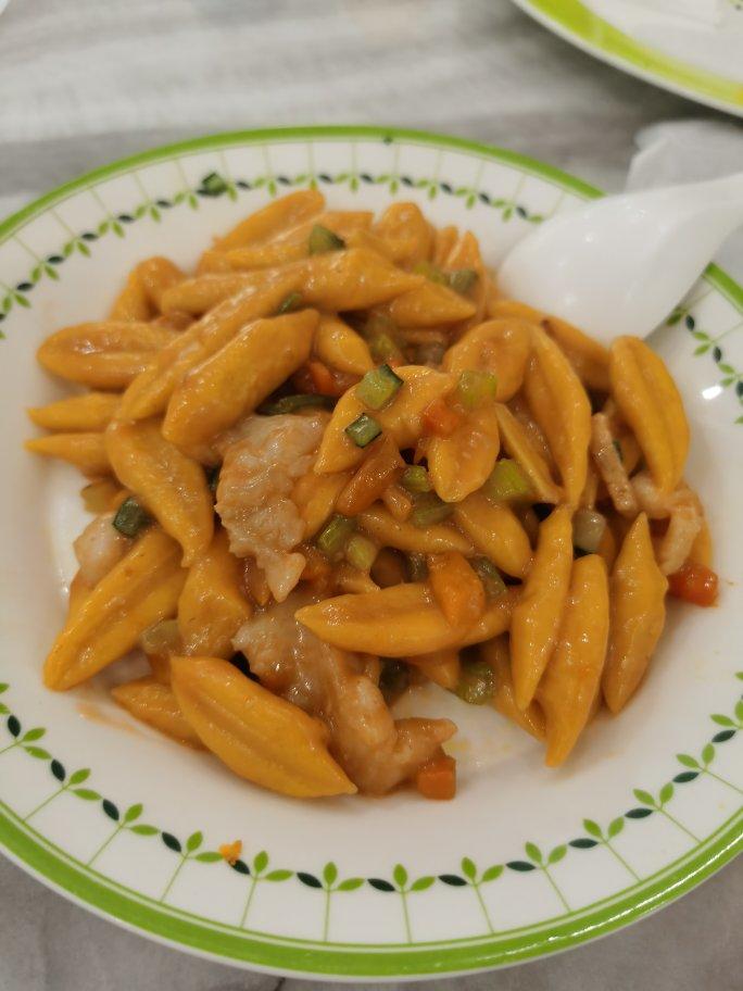 南瓜剪刀面 宝宝辅食食谱