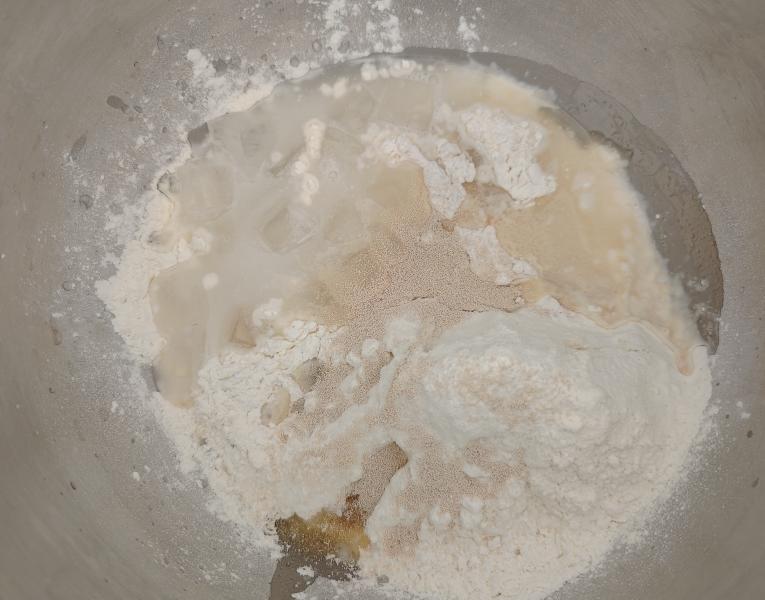 纯奶手撕吐司的做法 步骤1