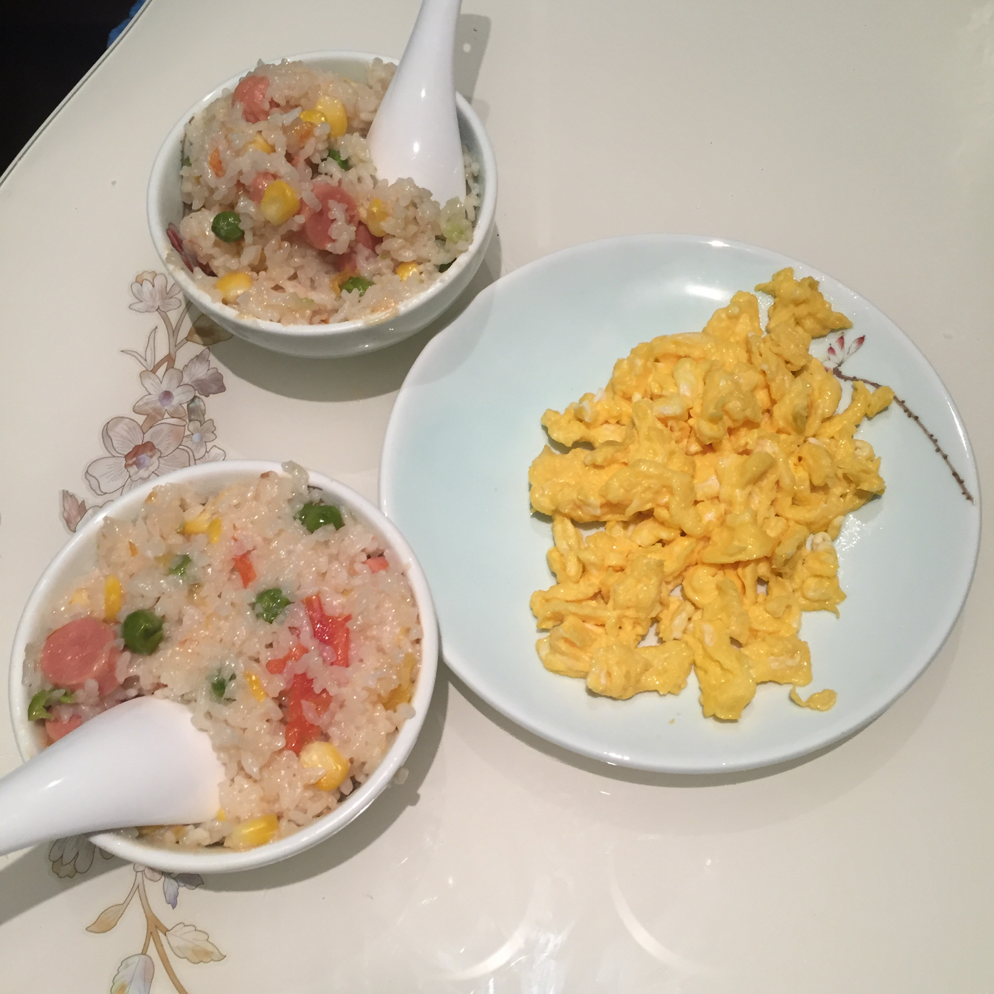 一只番茄饭